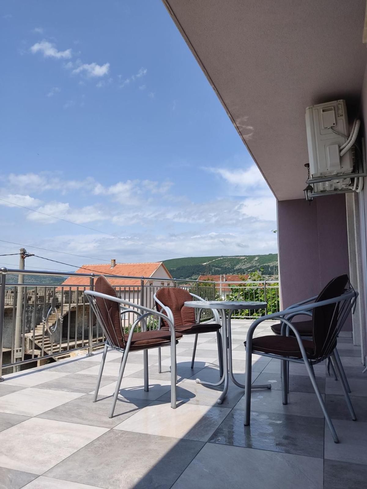 Apartman Dakovic Bileca Bagian luar foto