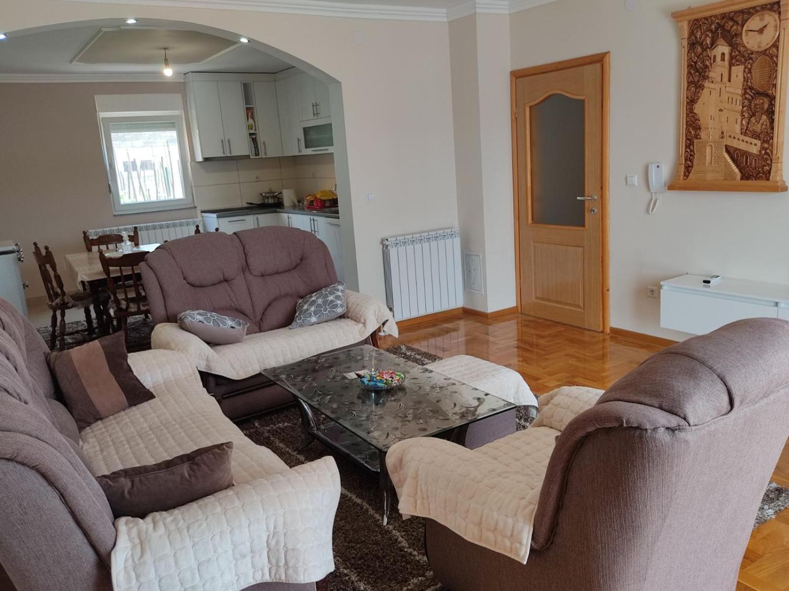 Apartman Dakovic Bileca Bagian luar foto